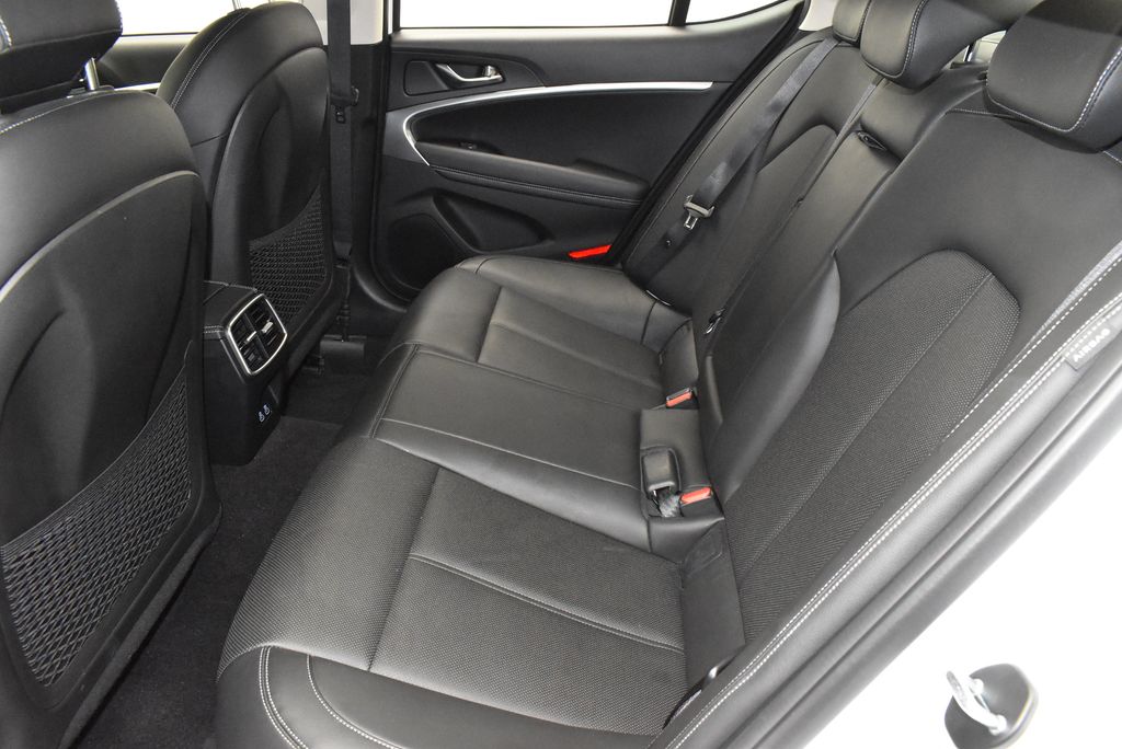 2025 GENESIS G70 35
