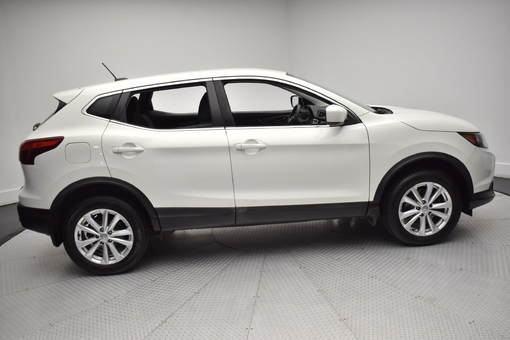 Used 2017 Nissan Rogue Sport S SUV