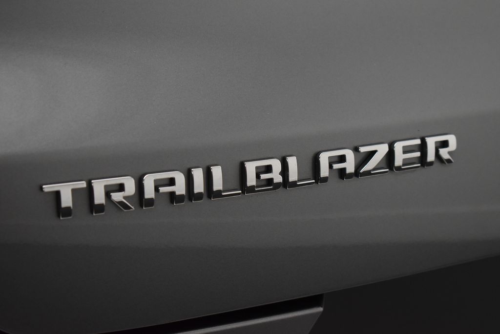 2025 Chevrolet Trailblazer LT - Photo 9
