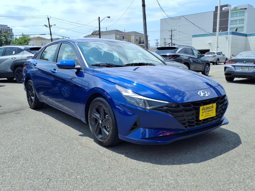 Used 2023 Hyundai Elantra SEL IVT