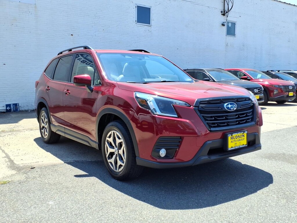 Used 2023 Subaru Forester Premium CVT