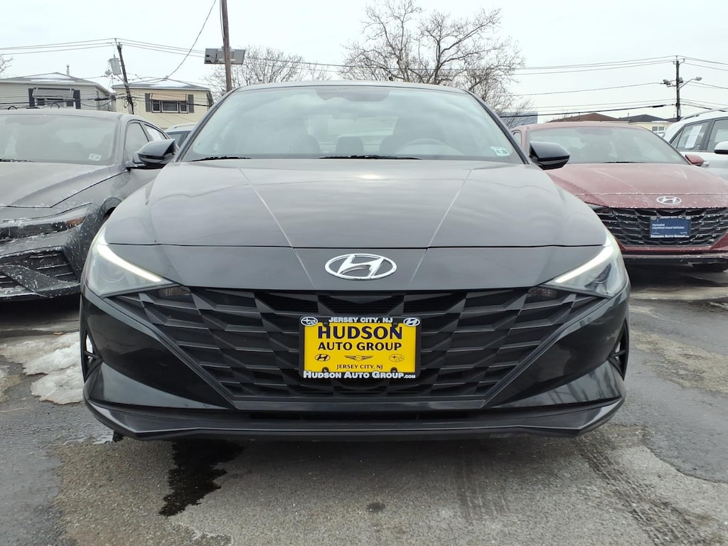 Used 2023 Hyundai Elantra SE IVT