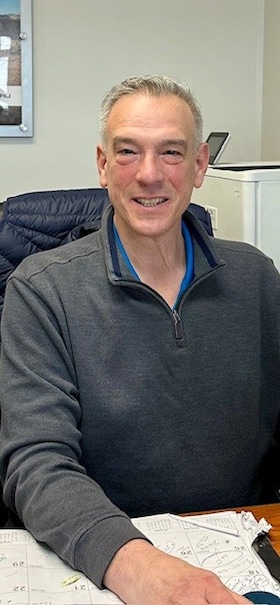 Staff member Paul Spiegel from 6b2e6f88ca65