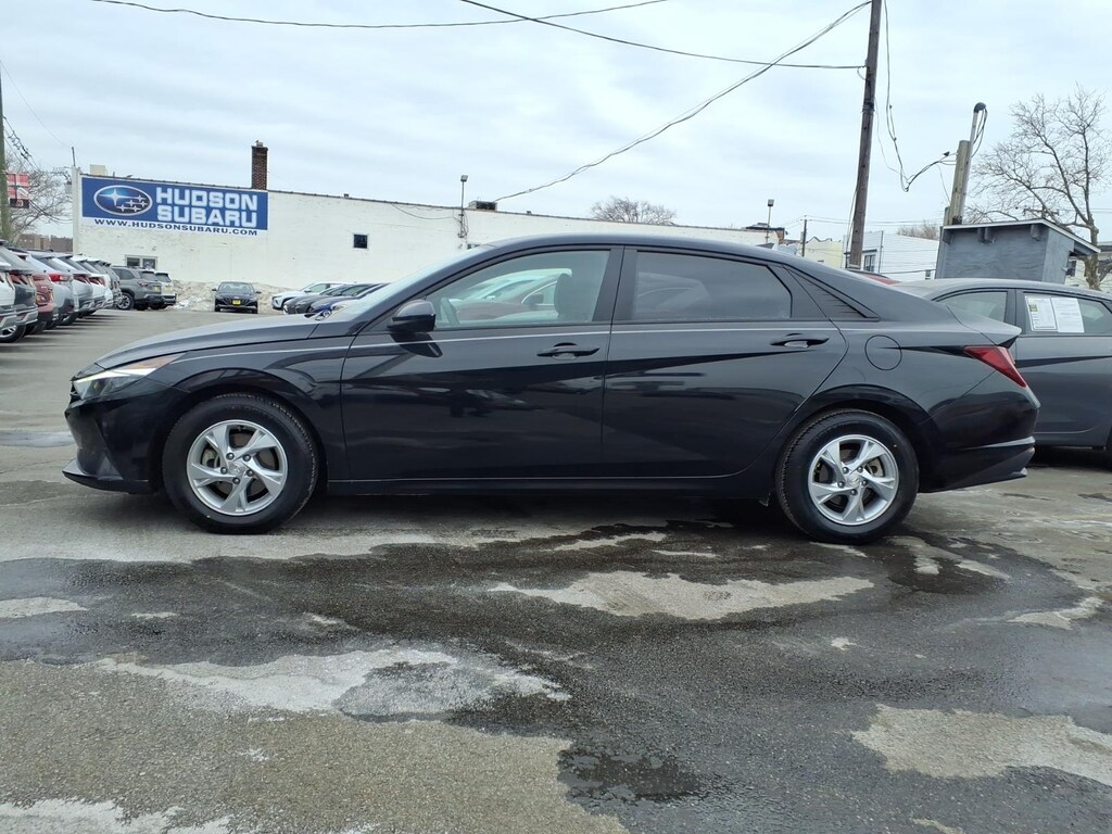 Used 2023 Hyundai Elantra SE IVT