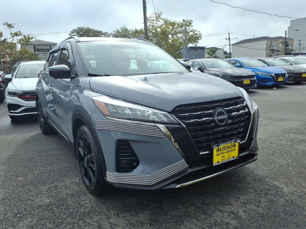2024 Nissan Kicks SR