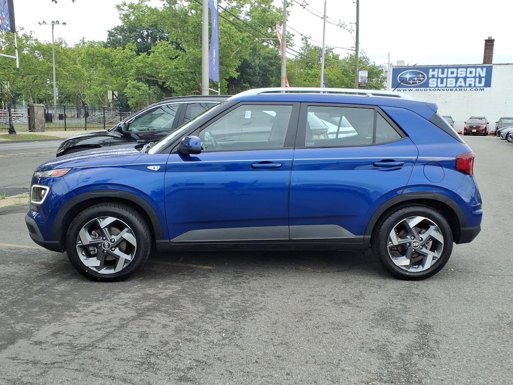 Used 2024 Hyundai Venue Limited IVT
