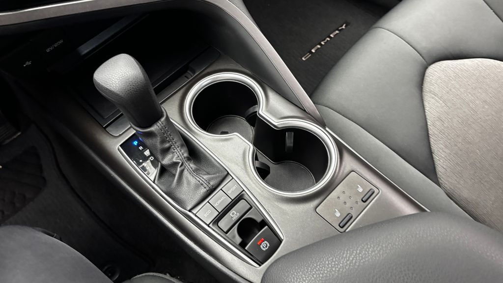 2024 Toyota Camry LE - Photo 21
