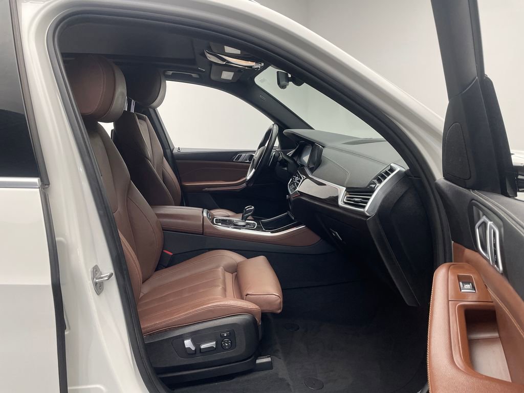 2020 BMW X5 40i - Photo 17