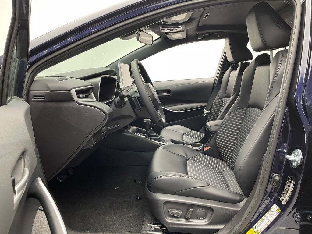 2026 Toyota Corolla XSE - Photo 11