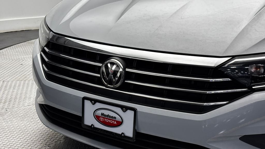 Used 2019 Volkswagen Jetta SEL with VIN 3VWE57BU5KM076956 for sale in Jersey City, NJ
