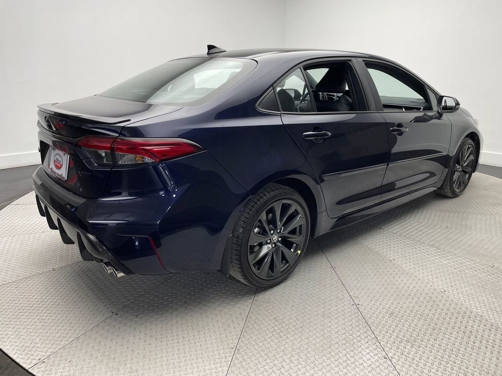 2026 Toyota Corolla XSE - Photo 5