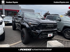 2026 Toyota Tacoma i-FORCE MAX TRD Pro 4X4 DOUBLE CAB HV Double Cab New