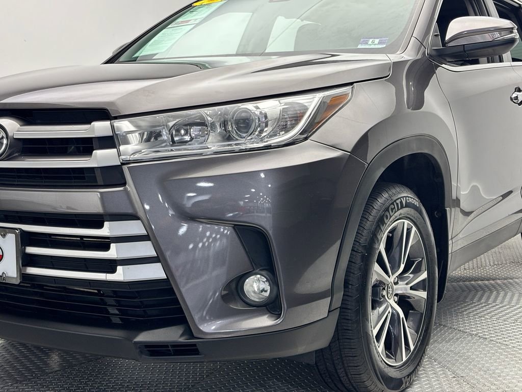 Used 2019 Toyota Highlander LE Plus V6 SUV