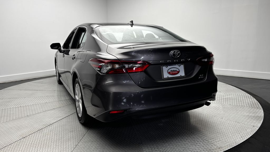 2024 Toyota Camry LE - Photo 30
