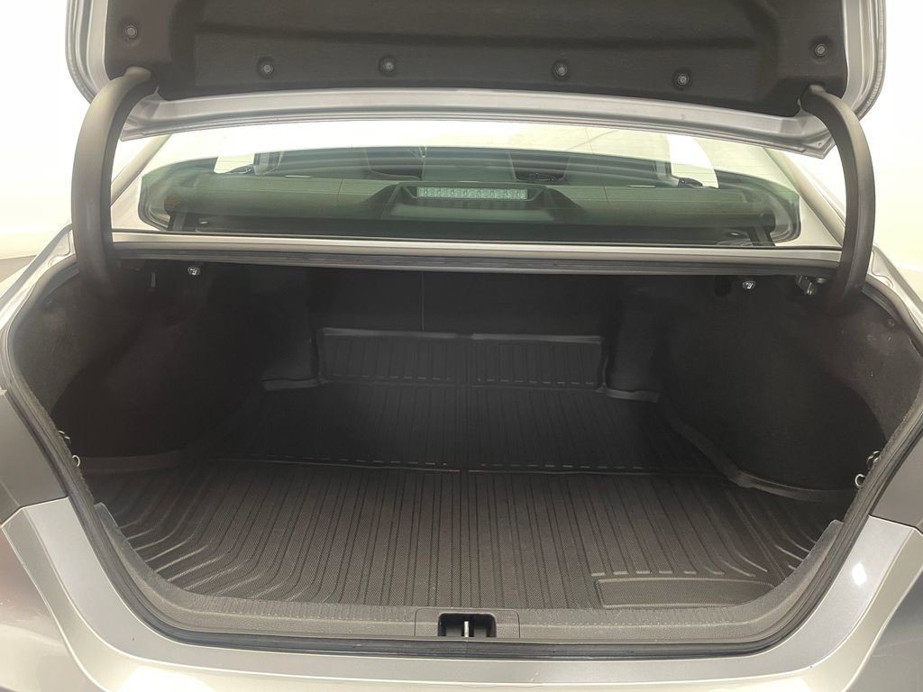 2024 Toyota Camry LE - Photo 38
