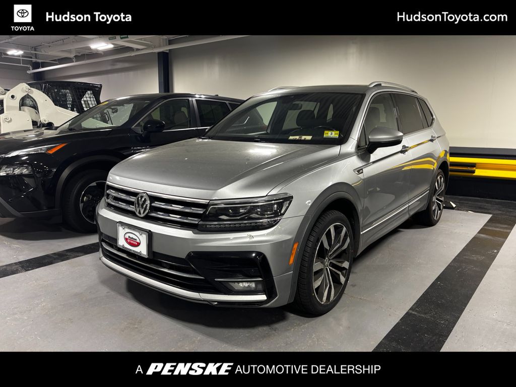 2019 Volkswagen Tiguan 2.0T SEL Premium R-Line 4Motion's photo
