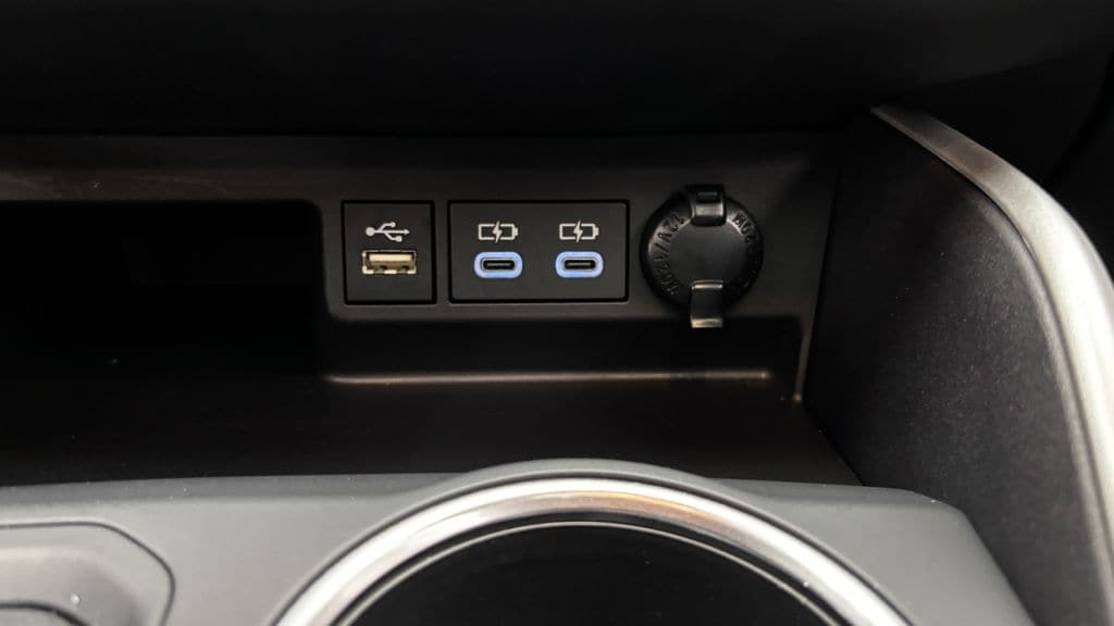 2025 Toyota Highlander XLE - Photo 24
