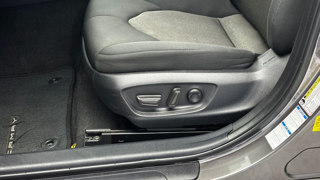 2024 Toyota Camry LE - Photo 11
