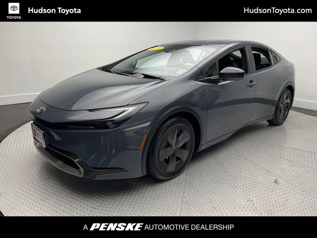 2024 Toyota Prius Prime SE's photo