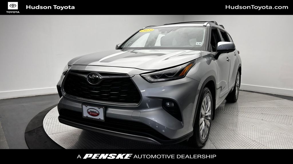 Used 2023 Toyota Highlander Platinum SUV