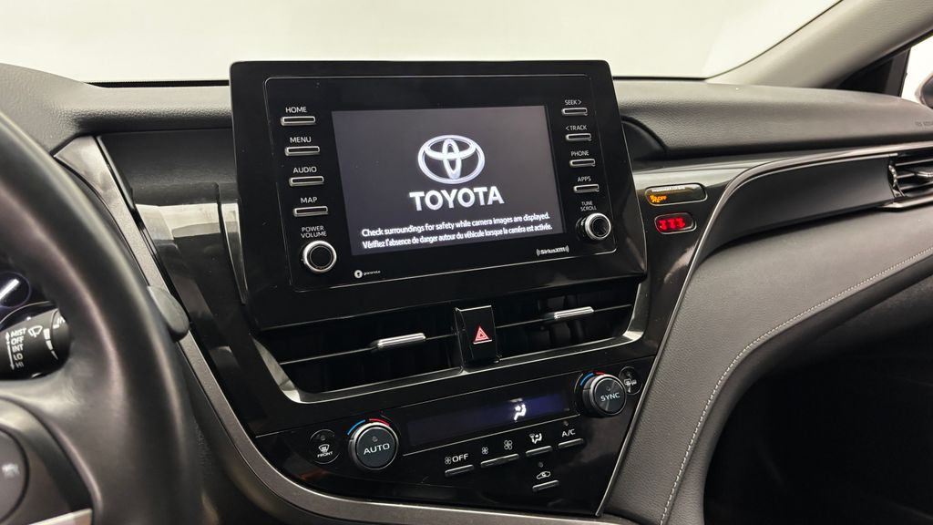 2024 Toyota Camry LE - Photo 19