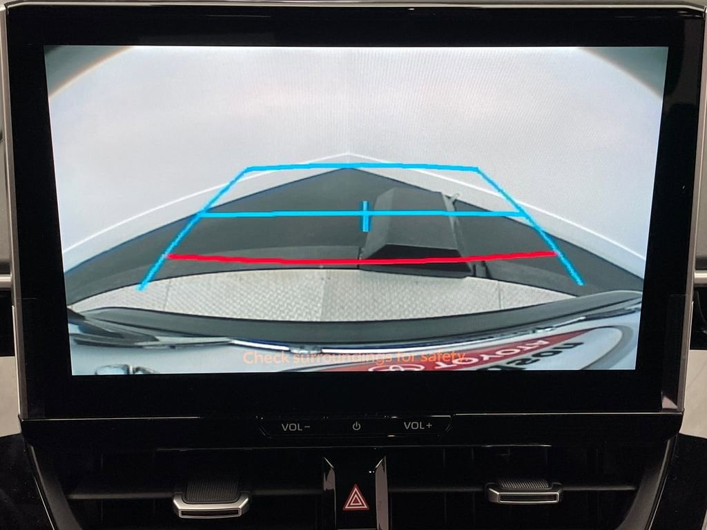 2026 Toyota Corolla XSE - Photo 24