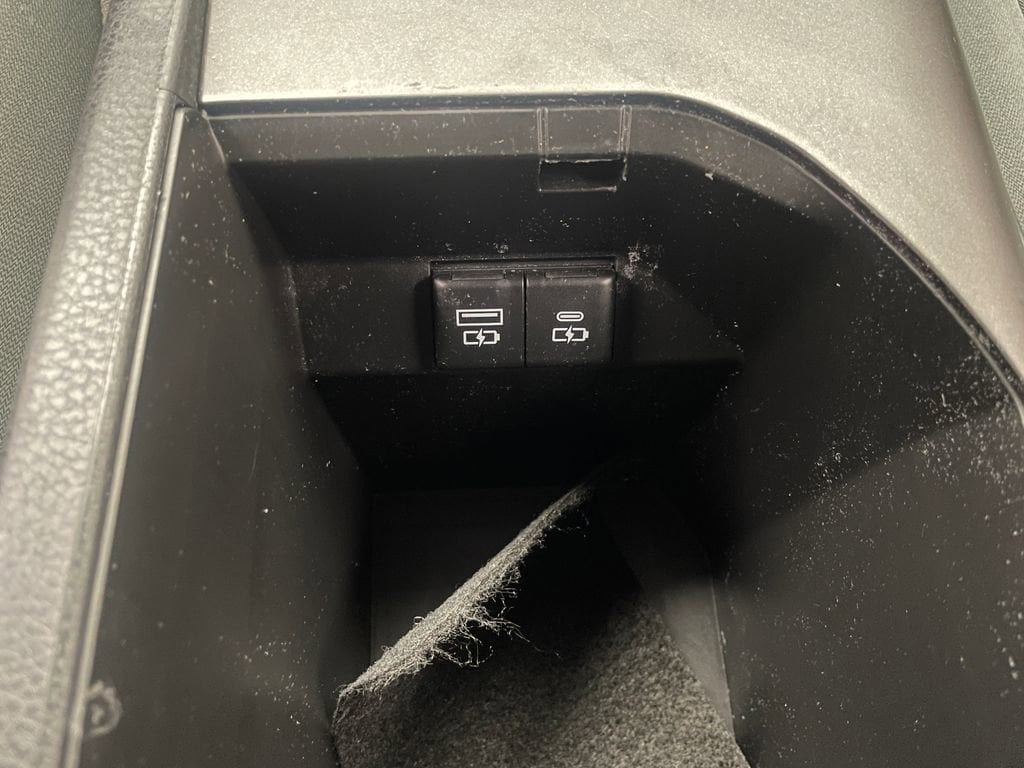 2024 Toyota Camry LE - Photo 30