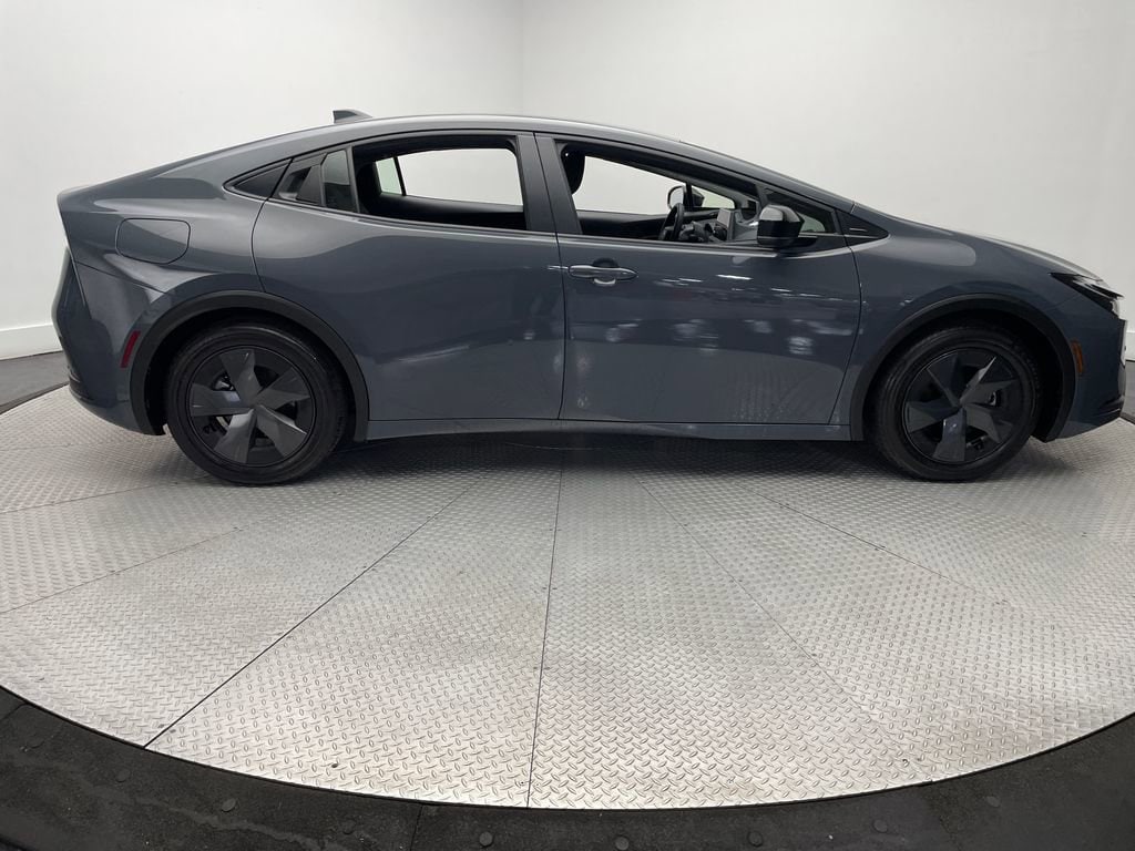 Used 2024 Toyota Prius Prime SE Hatchback