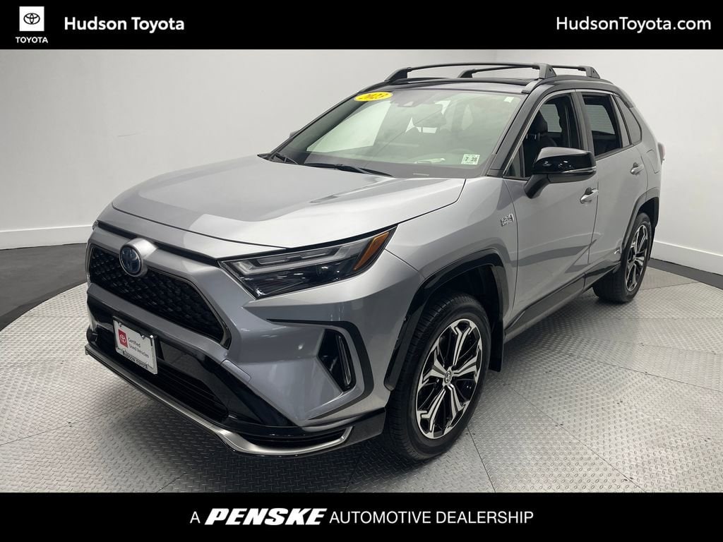 2023 Toyota RAV4 XSE's photo