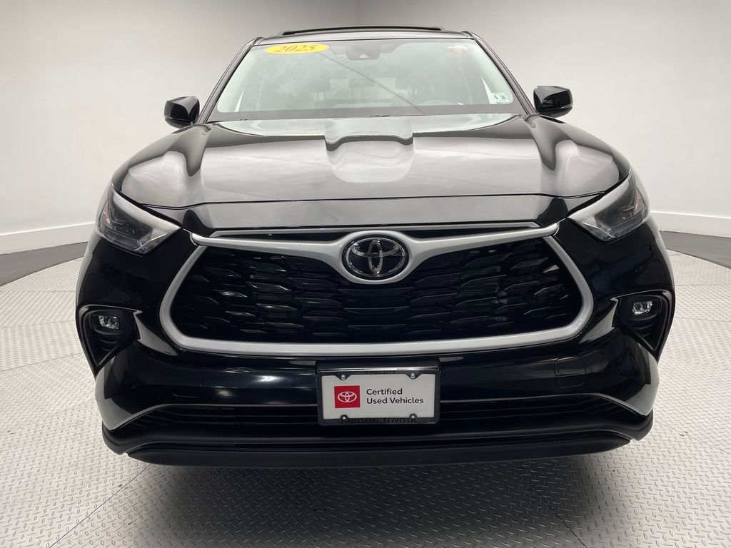 Certified 2025 Toyota Highlander LE SUV