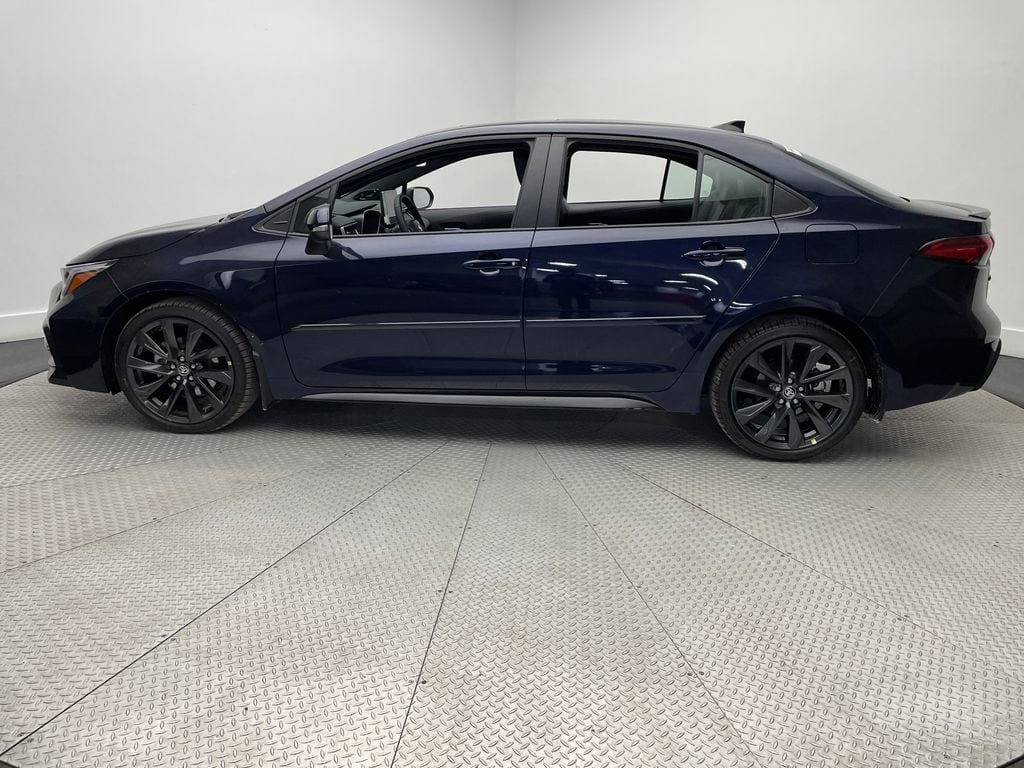 2026 Toyota Corolla XSE - Photo 8