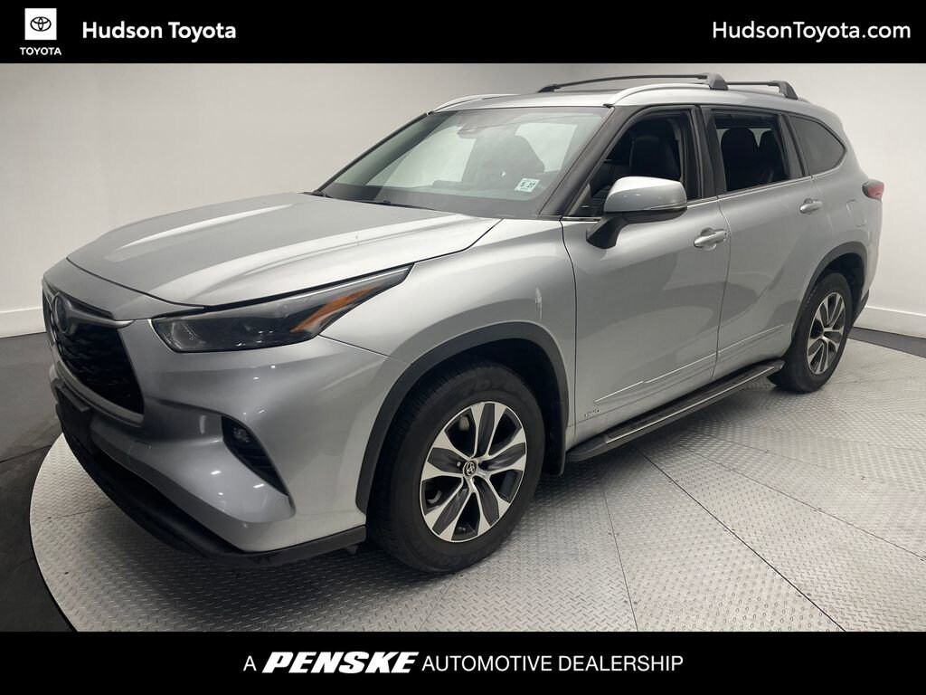 Certified 2022 Toyota Highlander Hybrid XLE SUV