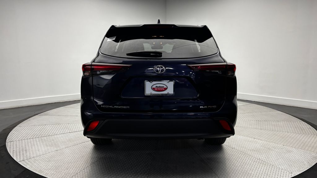 2025 Toyota Highlander XLE - Photo 39