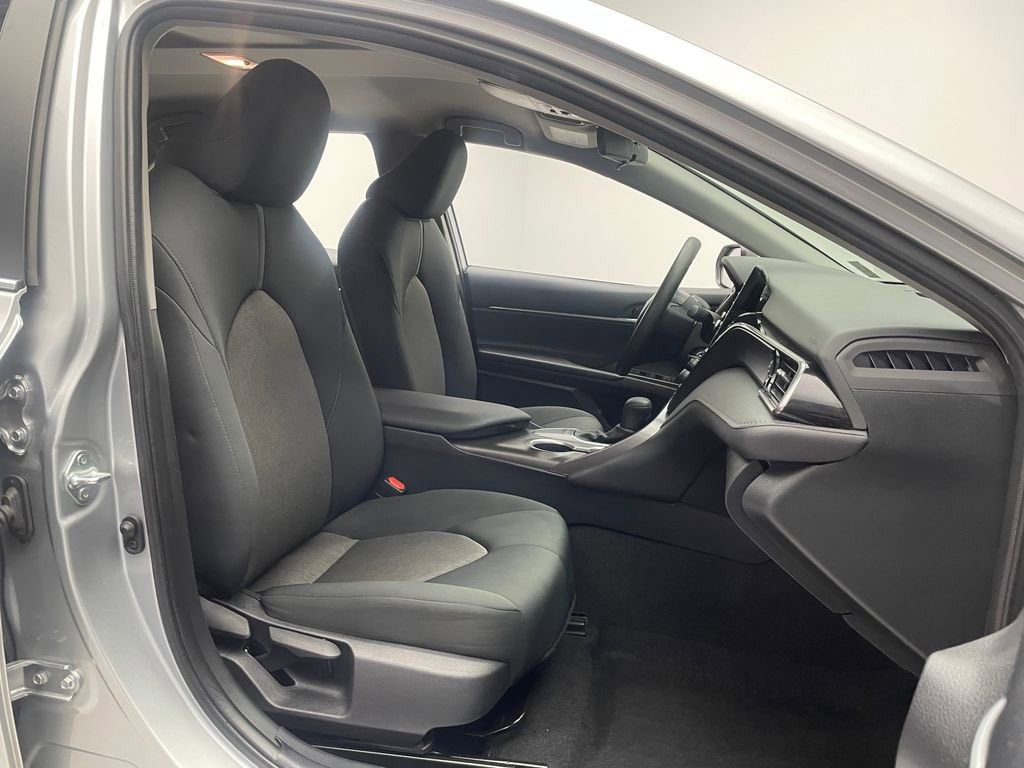 2024 Toyota Camry LE - Photo 18
