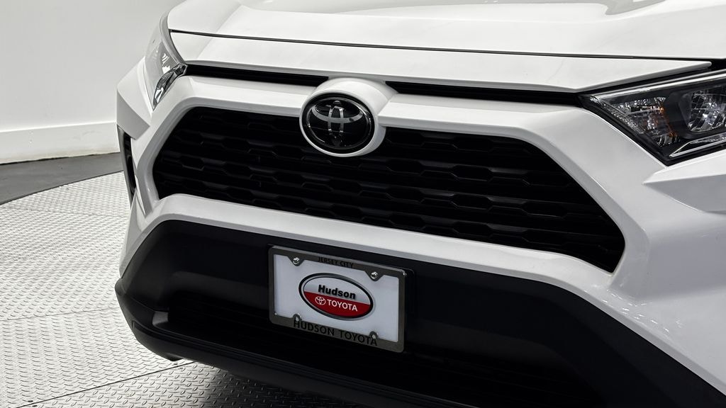 Used 2020 Toyota RAV4 XLE SUV