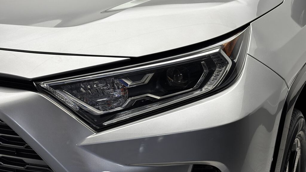 Used 2020 Toyota RAV4 Hybrid XSE SUV
