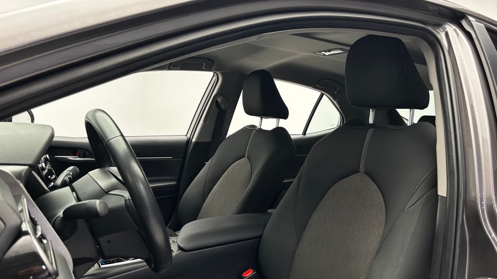 2024 Toyota Camry LE - Photo 8