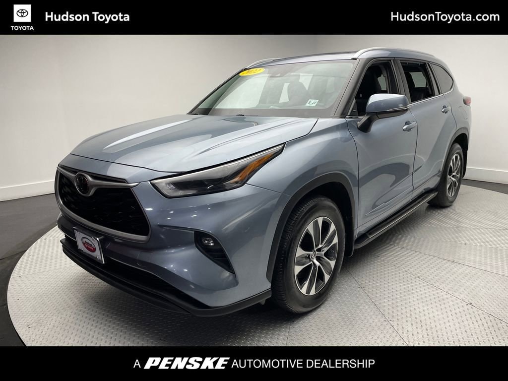 Used 2022 Toyota Highlander XLE SUV