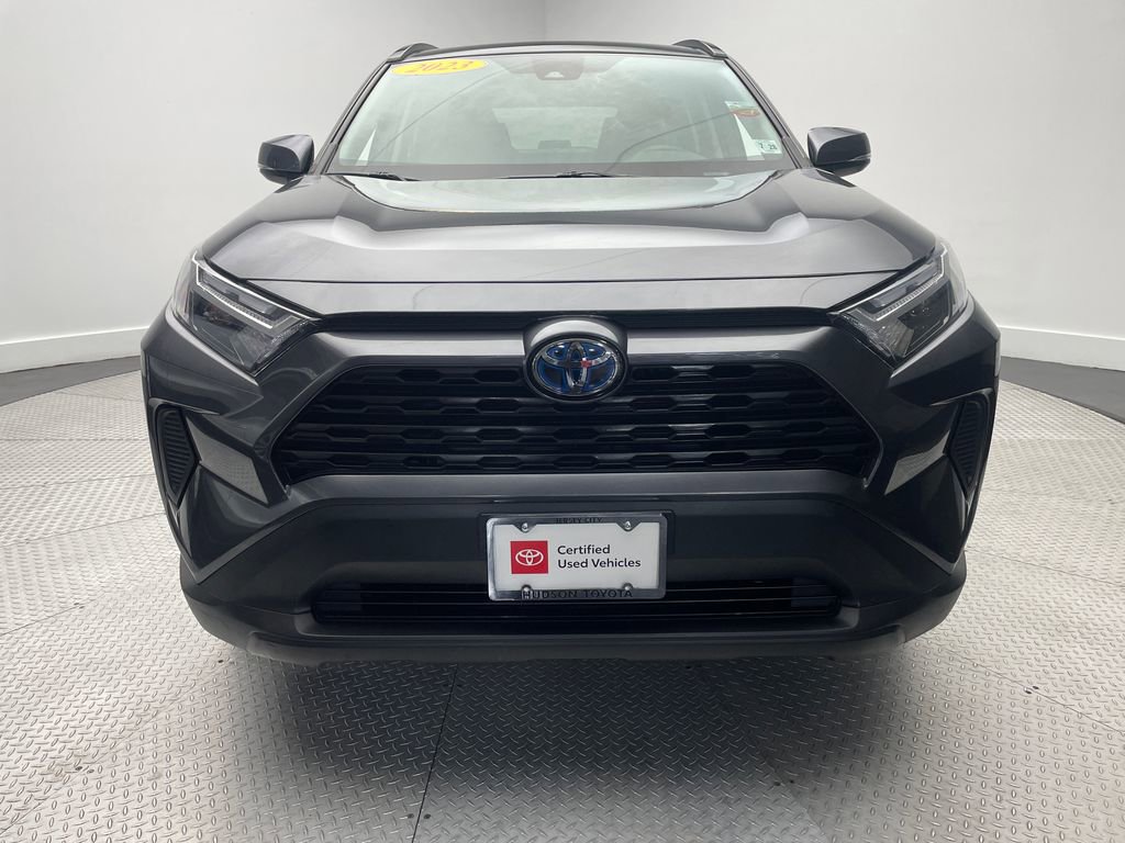 2023 Toyota RAV4 Hybrid LE photo 2