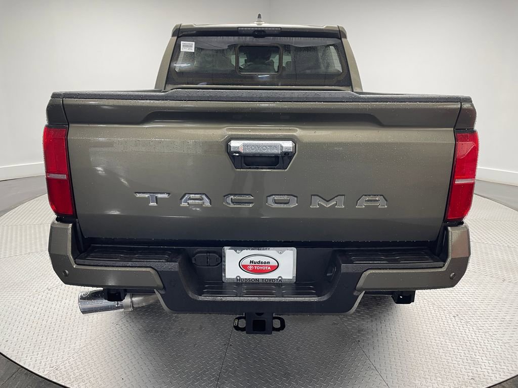 2026 Toyota Tacoma Limited - Photo 6