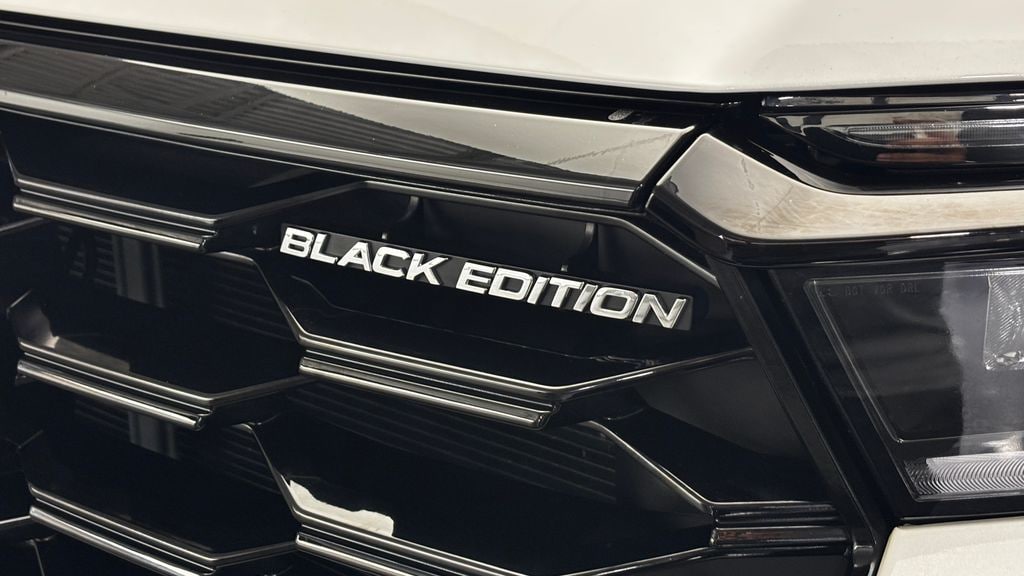 Used 2025 Honda Pilot Black Edition SUV