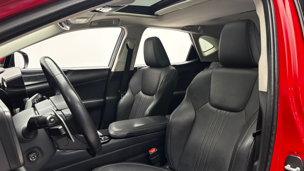 2022 Lexus NX 350 - Photo 9
