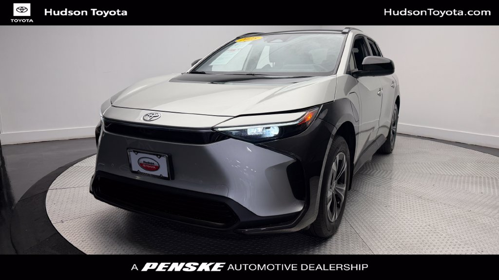 2025 Toyota bZ4X XLE