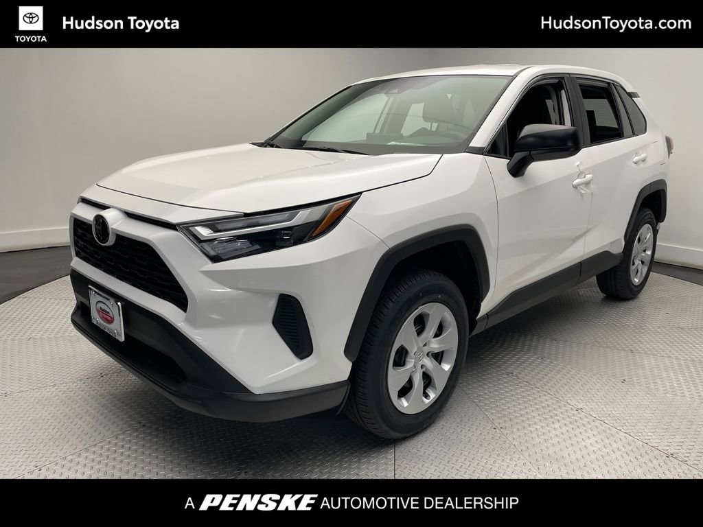 New 2025 Toyota RAV4 LE LE AWD SUV