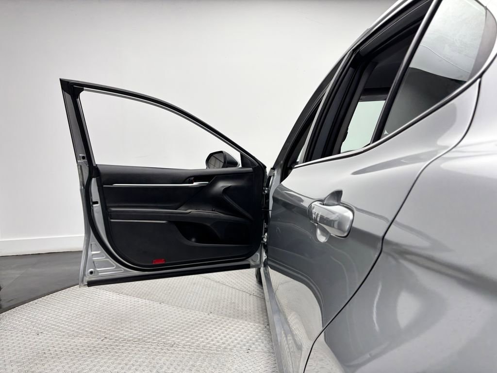2024 Toyota Camry LE - Photo 18