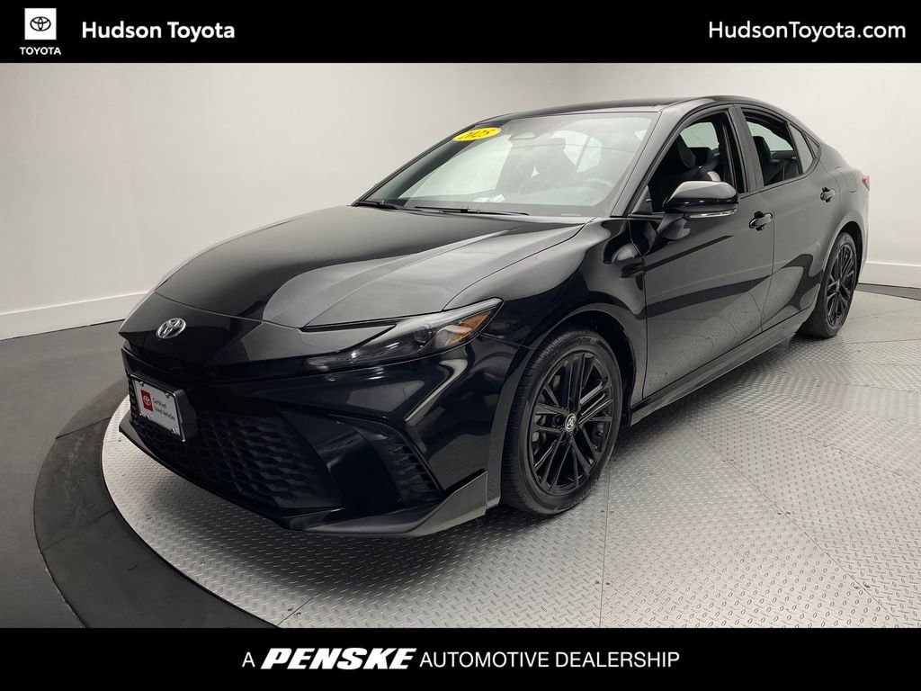Certified 2025 Toyota Camry SE Sedan