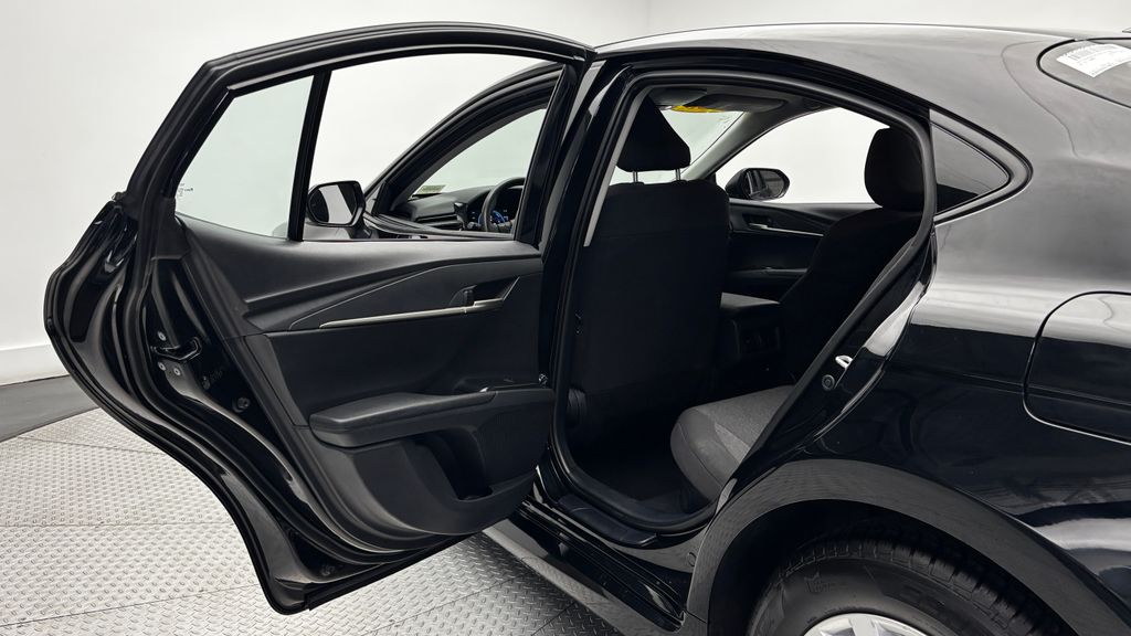 2025 Toyota Camry LE - Photo 32