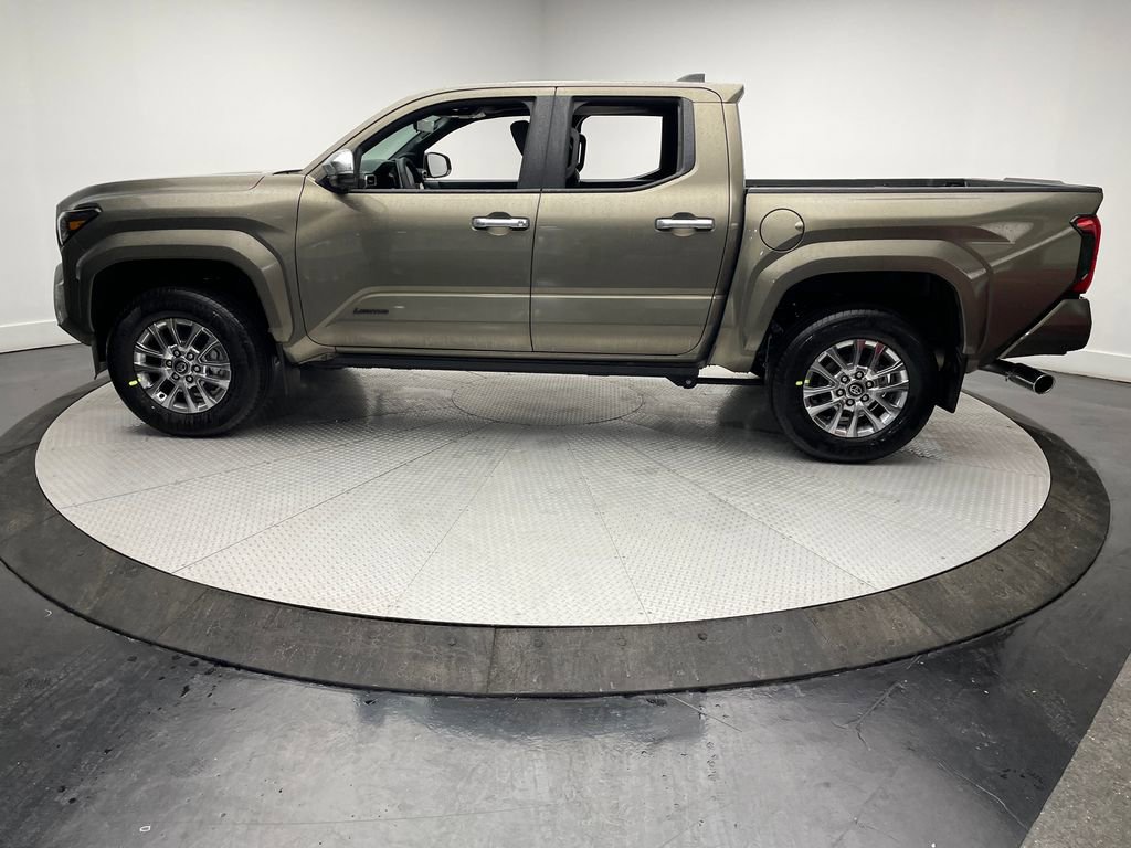 2026 Toyota Tacoma Limited - Photo 8