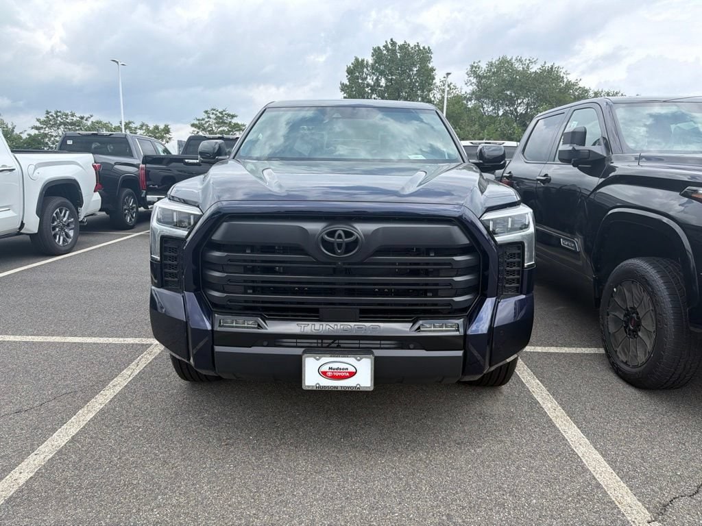 New 2026 Toyota Tundra Limited LIMITED CREWMAX 6.5