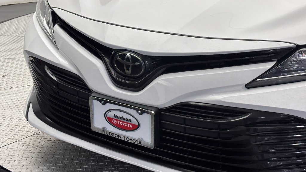 Used 2018 Toyota Camry LE with VIN 4T1B11HK1JU057461 for sale in Jersey City, NJ